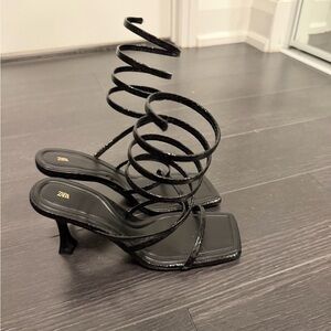 Zara Black Spiral Wrap Heel Sandals with Square Toe